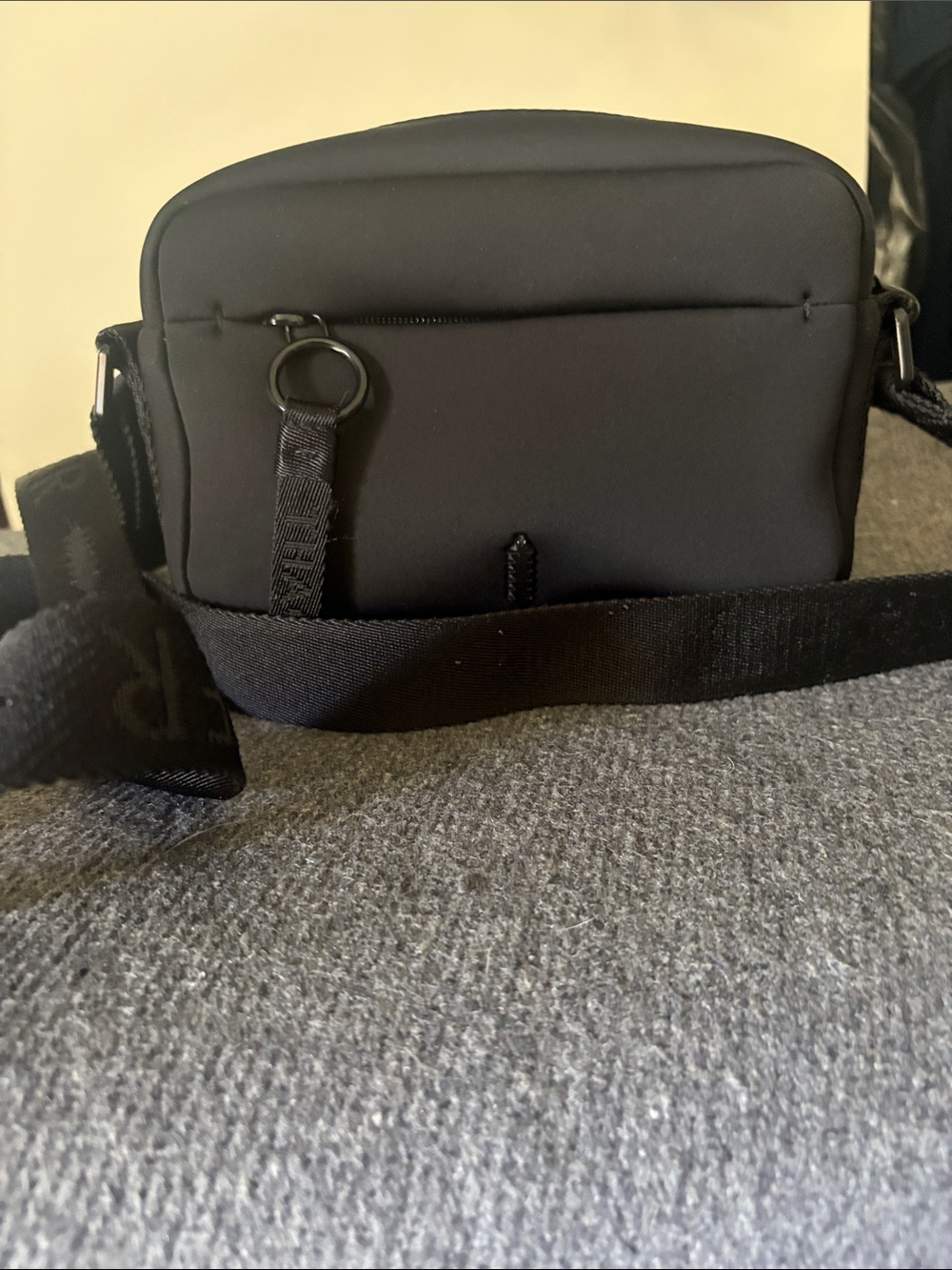 Black Thacker Crossbody Bag - Minimalist Everyday Carry